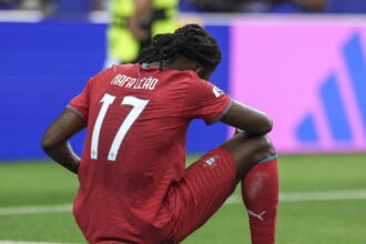 Leao, ho parlato con il Milan della cessione ma studierò opzioni - Calcio