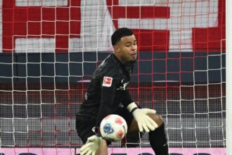 Juve, mercato portiere: Dibu Martinez in salita, spunta Atubolu