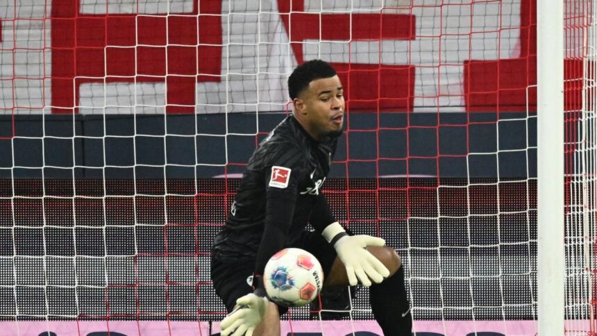 Juve, mercato portiere: Dibu Martinez in salita, spunta Atubolu