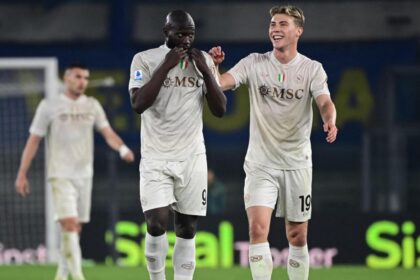 Il Napoli e un attacco di giganti: da Lucca a Lukaku e Hojlund, quasi 6 metri d'altezza
