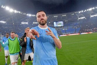 Milan, per Gila c'è una frenata. Spunta Karetsas