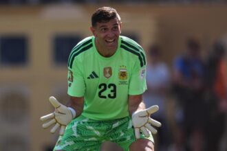 Juve, dopo il Mondiale la trattativa per Dibu Martinez entra nel vivo