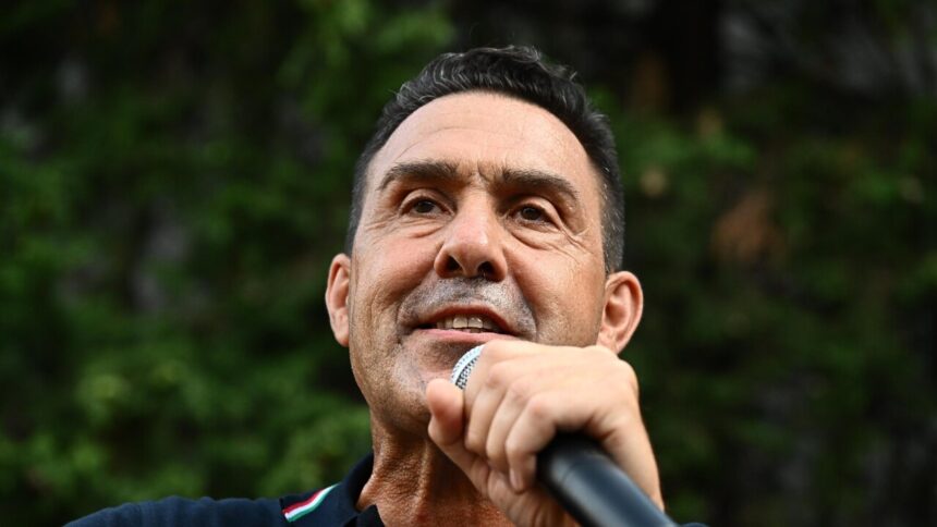 Vannacci, 'sponsor russi? La politica non si schieri contro Pirlo ct' - Calcio