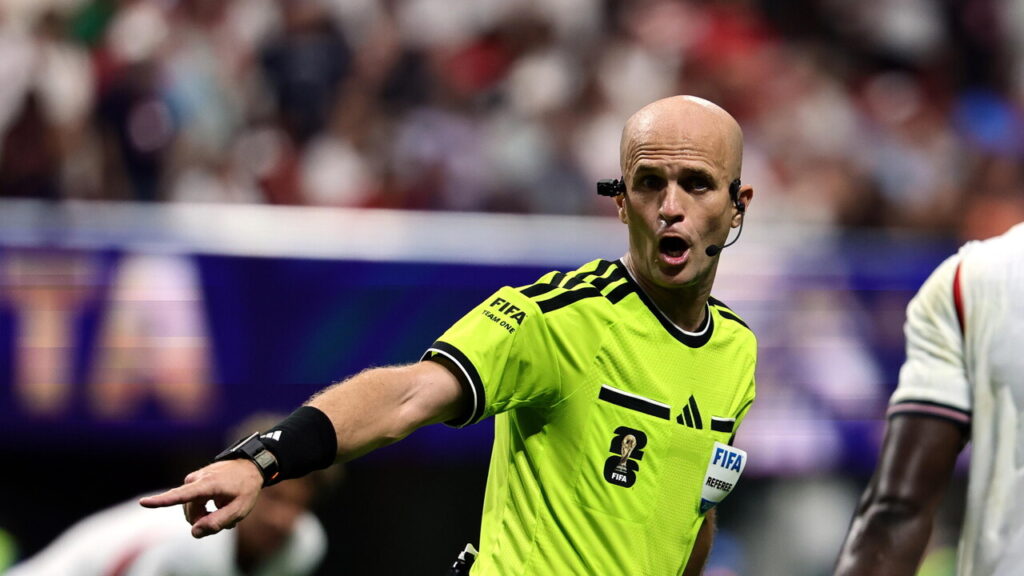 Mondiali: arbitro giordano e IV uomo del Gabon, ecco la terna di Usa-Belgio - Calcio