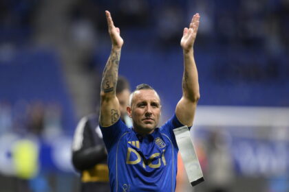 Lo spagnolo Santi Cazorla si ritira a 41 anni - Calcio