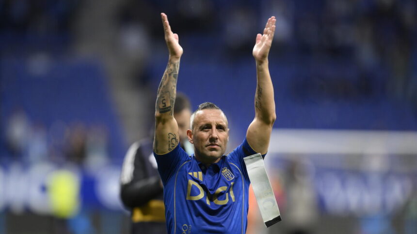 Lo spagnolo Santi Cazorla si ritira a 41 anni - Calcio