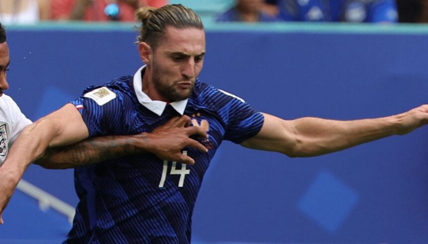 Rabiot accusa i compagni, la profezia di Mbappè su Messi