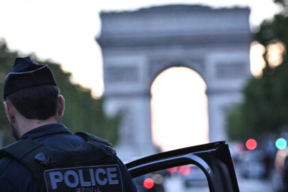Parigi, feste, cori e cortei di auto, non si segnalano incidenti - Calcio