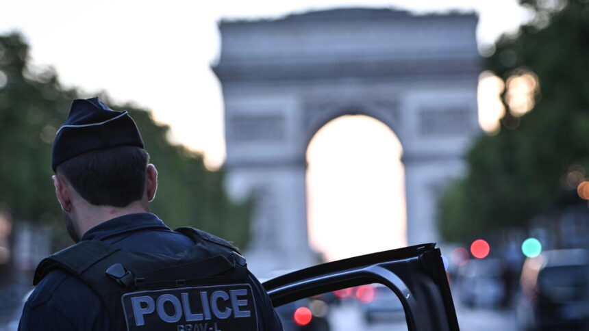 Parigi, feste, cori e cortei di auto, non si segnalano incidenti - Calcio