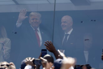 Mondiali: fischi per Trump e Infantino all'ingresso in campo - Calcio