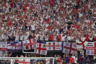 Mondiali: Wonderwall l'ultima hit, un secolo di pop nelle curve inglesi - Calcio