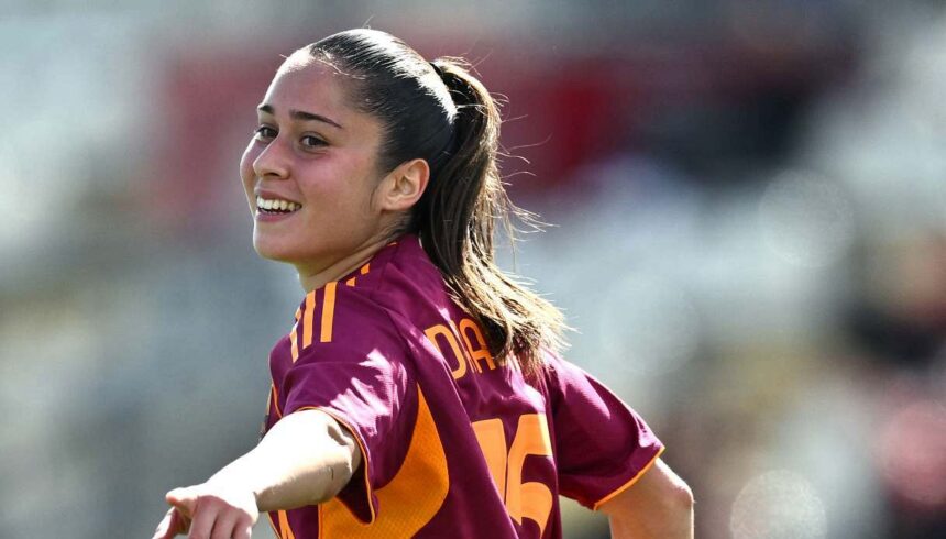 anche nel calcio femminile è fuga dall’Italia