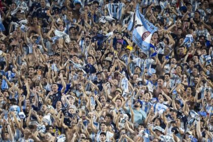 Inghilterra-Argentina, tensione per la sicurezza ad Atlanta, cosa vuol dire il brano-simbolo dei tifosi "Muchachos" che canta anche Adani