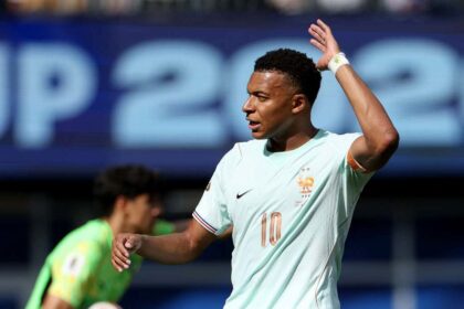 Francia-Marocco, Mbappé sbaglia il rigore poi regala una perla...come Messi