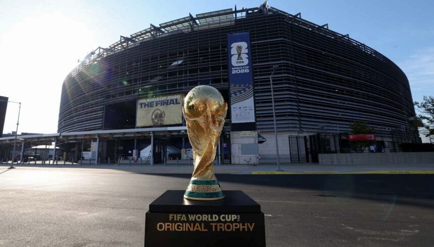 aria irrespirabile a New York, Fifa in ansia. Il viaggio da incubo di Messi e compagni