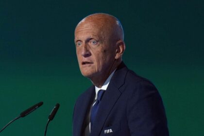 secca replica sull’arbitro Barton, al c.t. non resta che il mea culpa
