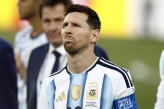il dolore e le congratulazioni alla Spagna. Il gesto a sorpresa di Sergio Ramos per Leo