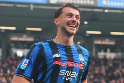 Sarri tra un Samardzic pronto a sbocciare e i dubbi sulla difesa