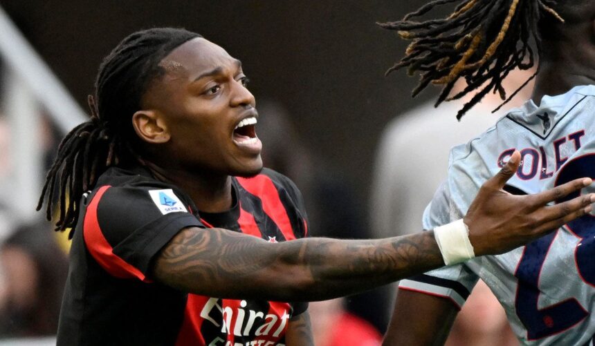 per Leao avanza il Fenerbahce, ma sui social Rafa frena e detta le condizioni per l’addio  