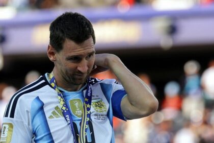 il caso con i tifosi e la decisione dopo il ko ai Mondiali. La Mls riprende subito
