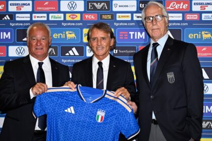 Italia, Mancini chiede perdono e fissa l'obiettivo, Ranieri ha la ricetta del rilancio. Donnarumma scrive a Malagò