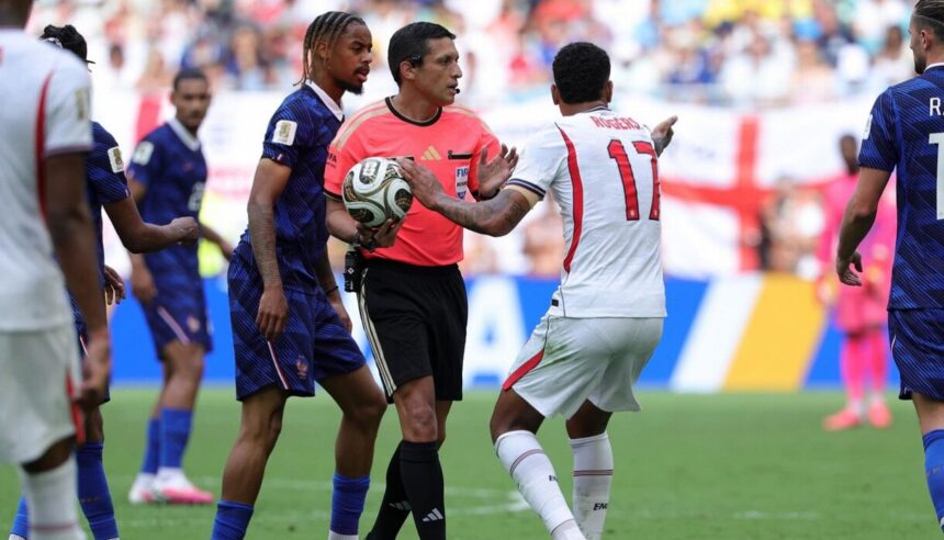 dieci gol, due reti annullate, succede di tutto, Mbappè da 10