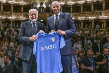 Allegri riesce a far breccia sui tifosi del Napoli ma scatena la rabbia di quelli di Juventus e Milan