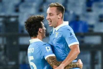 Serie A: in campo Lazio-Genoa 1-0 DIRETTA e FOTO - Calcio