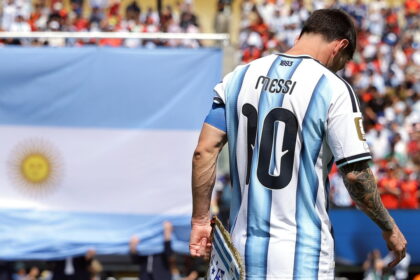 Messi torna in campo dopo la morte del padre ma il Miami viene eliminato - Calcio