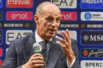 Napoli in crescita, malgrado le assenze batte l'Osasuna 2-1 - Calcio