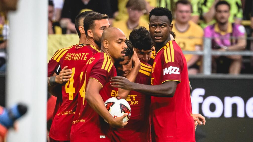 Roma-Borussia Dormund 2-2, Dybala e Cristante in gol