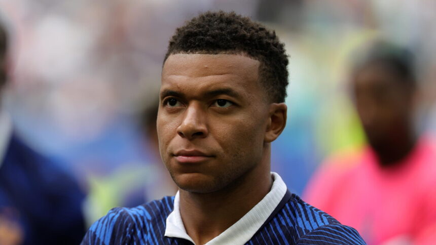 Mbappé esalta Mourinho 'lui sa come vincere, e il Real tornerà a farlo' - Calcio