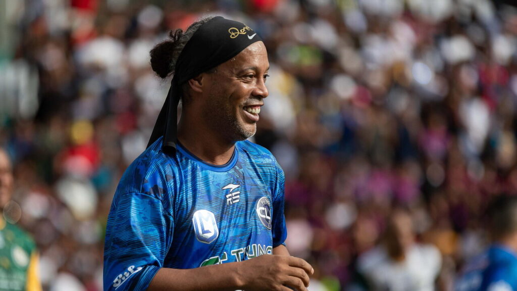 Ronaldinho a 46 anni riparte dal Ravenna, porterò entusiasmo e spettacolo - Calcio