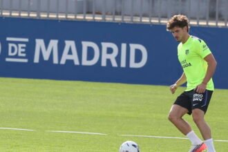 Julian Alvarez vuole il Barcellona e salta ancora l'allenamento - Calcio