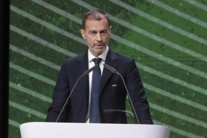 “Ha fatto anche peggio”. Perché non si candiderà alla FIFA