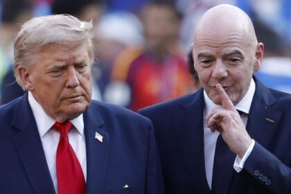 Infantino sotto attacco, Trump lo difende: "Sarebbe un errore sostituirlo"