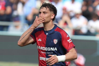 Caso Sebastiano Esposito, il mercato si sblocca dopo l’irruzione di Corona nella querelle col Cagliari: spuntano due big