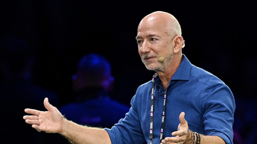 Ora è ufficiale, Bezos entra nel capitale del Liverpool - Calcio