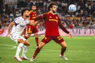 Roma-Fiorentina, bufera per la manata di Hermoso a Mastantuono prima del gol di Malen: arbitro e Var convalidano