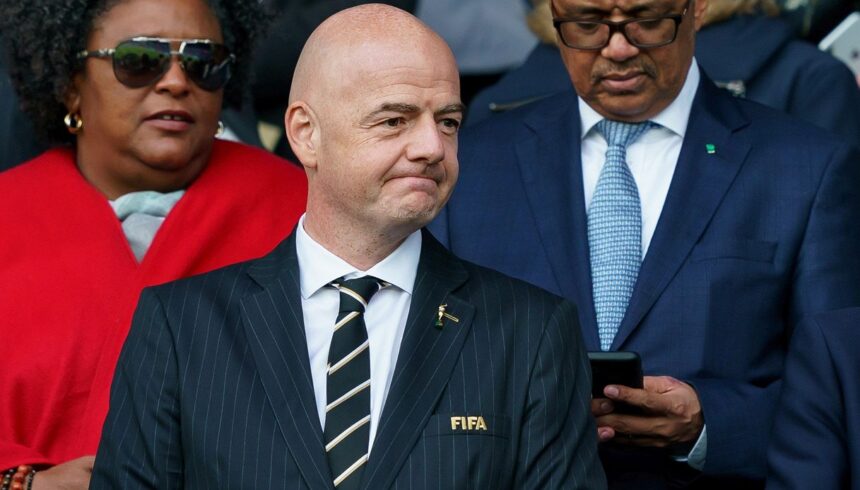 il boss svizzero via dalla Fifa dopo il caso Mondiali
