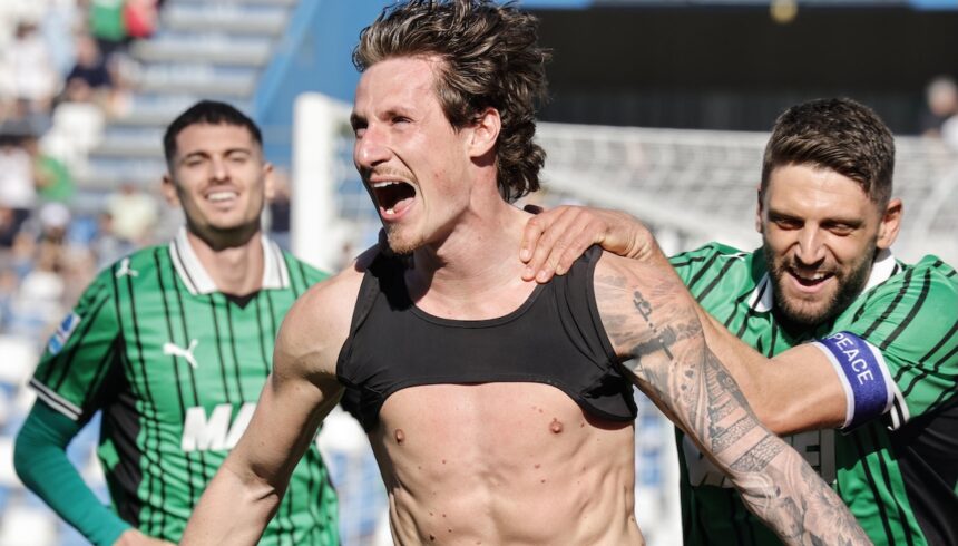 Calciomercato Serie A, la Juve aspetta Sorloth, Pinamonti alla Lazio, Esposito al Sassuolo. Le trattative di oggi