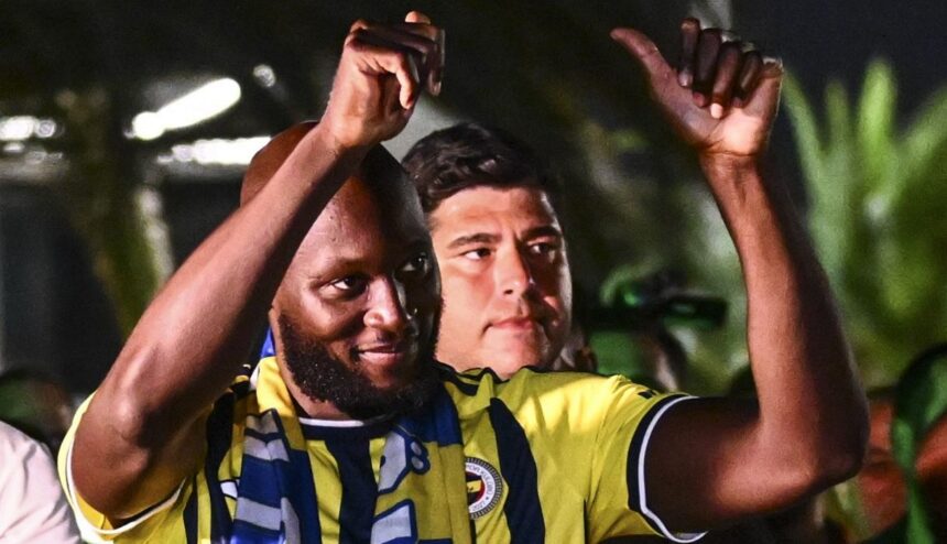 è già un idolo al Fenerbahce, il coro che infiamma i tifosi e la promessa del bomber