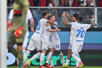 De Bruyne entra, salva Allegri e risolve l'assedio, il timbro è di Vergara ma quante polemiche