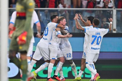 De Bruyne entra, salva Allegri e risolve l'assedio, il timbro è di Vergara ma quante polemiche