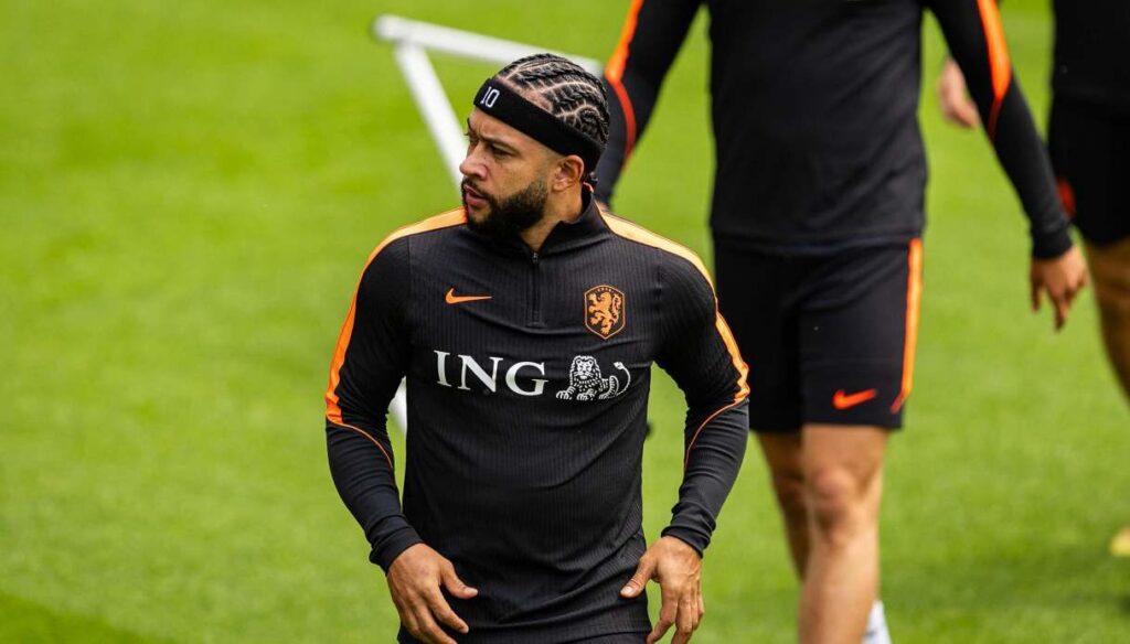 Depay, addio con polemiche al Corinthias. L’olandese diventa un’opportunità per la serie A