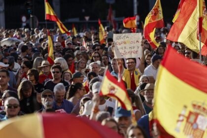 Ceuta lotta contro tutto e tutti, in 15 hanno rifiutato il trasferimento per paura vista l'emergenza umanitaria
