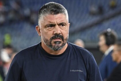 la scelta su Pinamonti e Gudmundsson