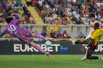 Di Francesco furioso con l’arbitro, il Var resta muto ancora una volta