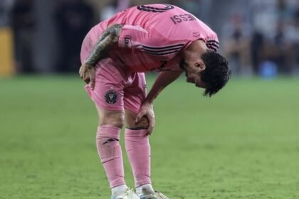 Messi, il primo ballo dopo l’addio alla Nazionale rovinato da temporali, arbitro e Tata Martino